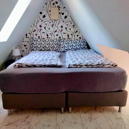 Dachgeschosswohnung-15Min Vom Europa Park Entfernt Kenzingen Extérieur photo