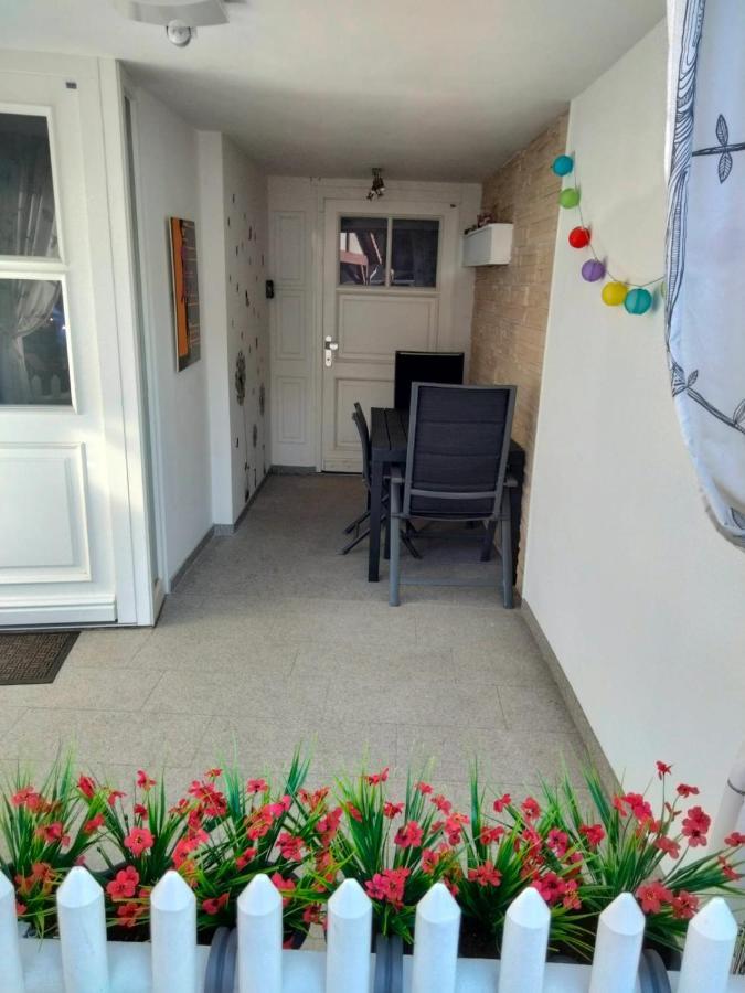 Dachgeschosswohnung-15Min Vom Europa Park Entfernt Kenzingen Extérieur photo